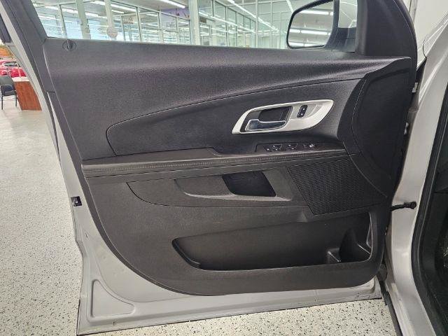 Used 2017 Chevrolet Equinox LT w/ Convenience Package FWD image 28