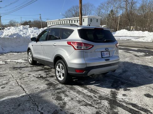 Used 2015 Ford Escape SE w/ Equipment Group 201A image 7