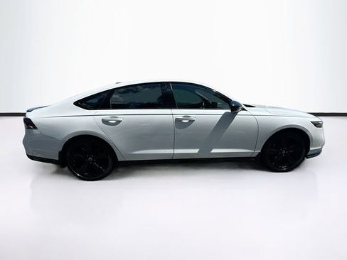 Used 2023 Honda Accord Sport image 10