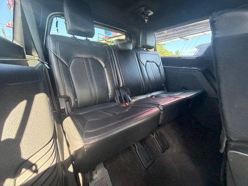 Used 2018 Ford Expedition Max Limited RWD image 23