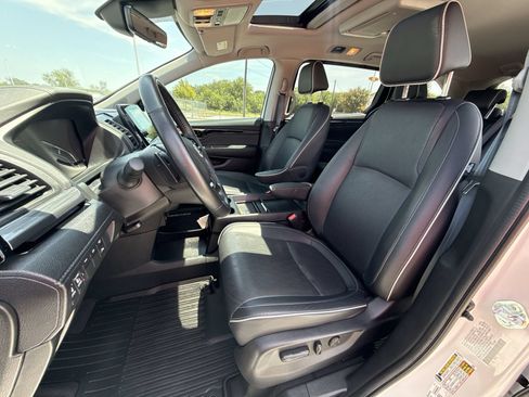 Used 2024 Honda Odyssey Elite image 13