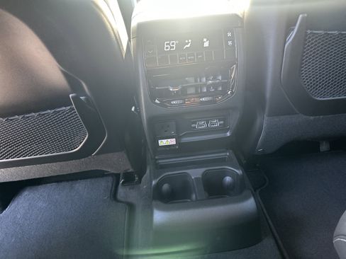 New 2026 Jeep Grand Cherokee L Laredo RWD image 31