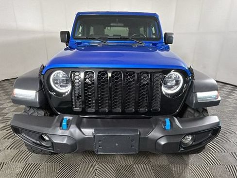 Used 2023 Jeep Wrangler Unlimited w/ Cold Weather Group AWD/4WD image 7