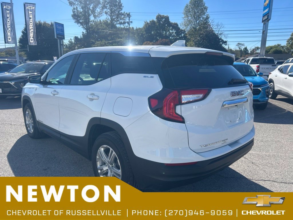 Used 2024 GMC Terrain SLE FWD image 12