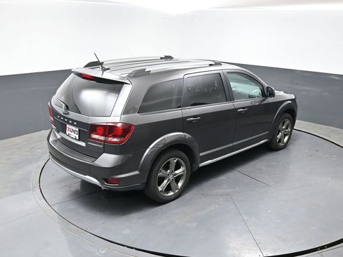 Used 2017 Dodge Journey Crossroad AWD/4WD image 38