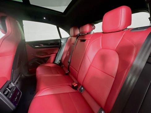 New 2026 Porsche Macan 4 Electric AWD/4WD image 24