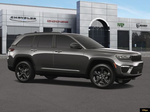 New 2025 Jeep Grand Cherokee Limited image 9