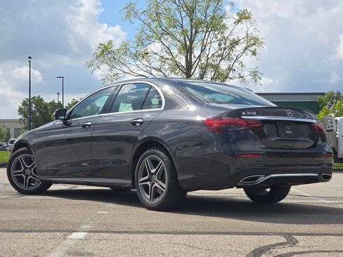 Used 2023 Mercedes-Benz E 350 4MATIC Sedan image 16