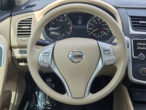 Used 2016 Nissan Altima 2.5 S w/ Power Driver Seat Package FWD image 14