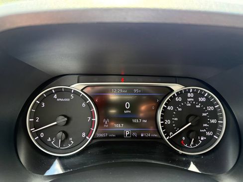 Used 2025 Nissan Sentra SV FWD image 15