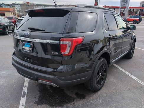 Used 2019 Ford Explorer XLT w/ Equipment Group 201A image 5
