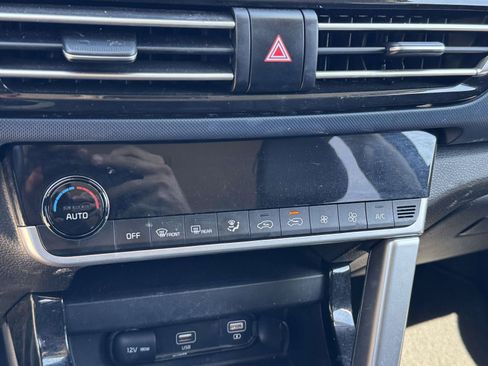 Used 2022 Kia Seltos S AWD/4WD image 26