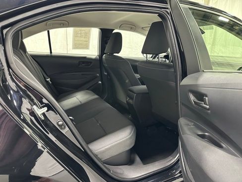 Used 2025 Toyota Corolla LE image 50