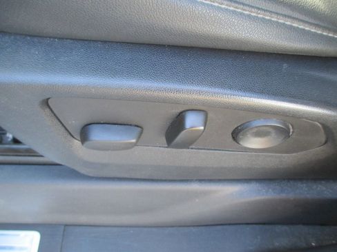 Certified 2022 Chevrolet Silverado 1500 LT Trail Boss w/ Convenience Package II image 24