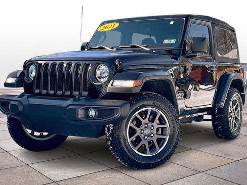 Used 2021 Jeep Wrangler Sport S image 2