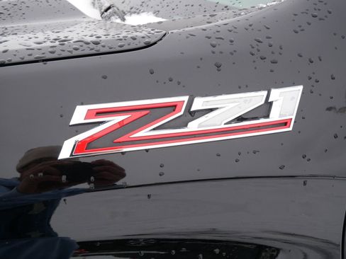 Used 2022 Chevrolet Silverado 1500 LT Trail Boss w/ LT Trail Boss Premium Package image 9