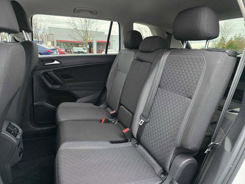 Used 2021 Volkswagen Tiguan S image 17