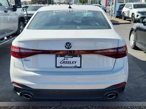 Used 2025 Volkswagen Jetta GLI Autobahn image 4