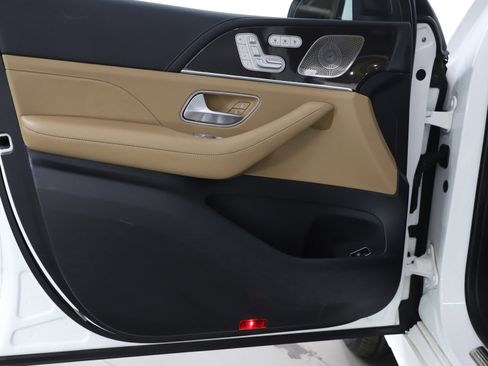 Used 2024 Mercedes-Benz GLE 450 4MATIC image 19