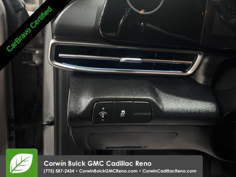 Used 2024 Hyundai Elantra Limited FWD image 14