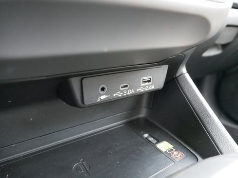 Used 2025 Subaru Crosstrek 2.5i Sport AWD/4WD image 33