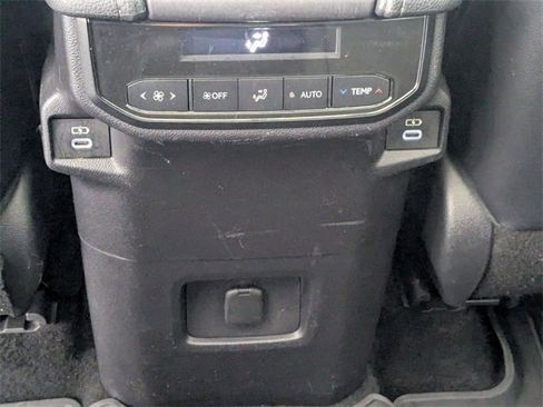 Used 2024 Toyota Grand Highlander XLE image 25