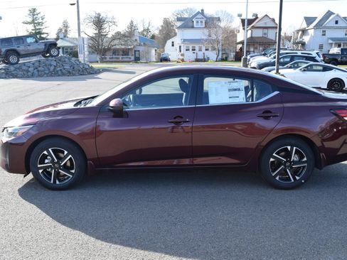 New 2025 Nissan Sentra SV image 1