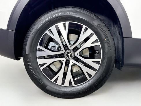 New 2026 Mercedes-Benz GLB 250 image 34