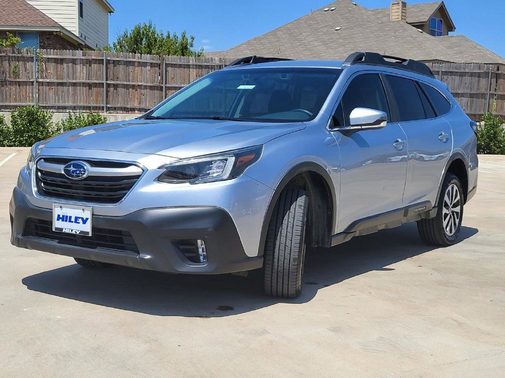 Used 2020 Subaru Outback Premium AWD/4WD image 2
