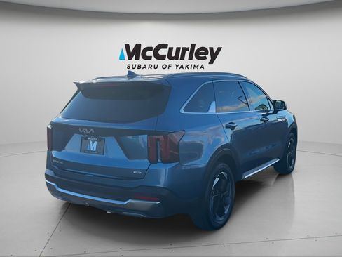 Used 2025 Kia Sorento EX image 5