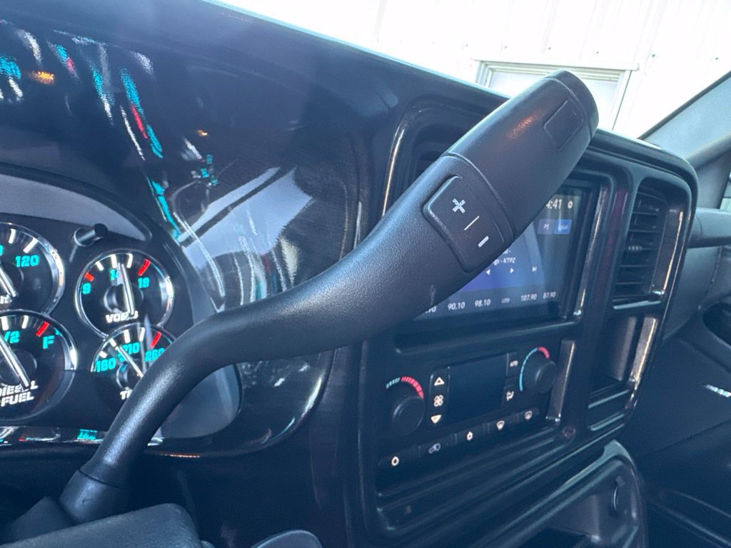 Used 2007 GMC Sierra 3500 SLT w/ Heavy-Duty Power Package AWD/4WD image 23