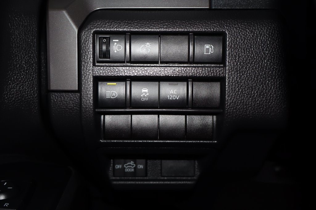 Used 2025 Toyota Tacoma TRD Off-Road AWD/4WD image 21