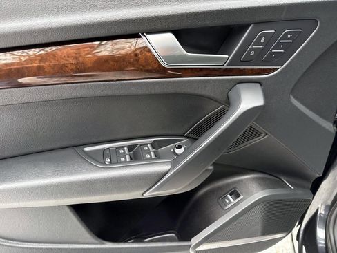 Used 2018 Audi Q5 2.0T Premium Plus w/ Premium Plus Package image 14