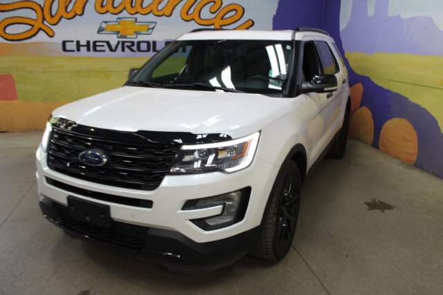 Used 2017 Ford Explorer Sport AWD/4WD image 4