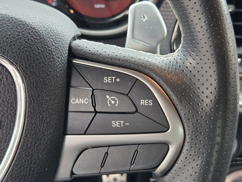 Used 2015 Dodge Challenger SRT Hellcat RWD image 25