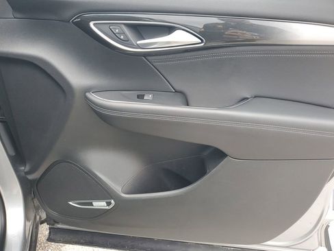 Used 2025 Buick Envision Preferred image 44