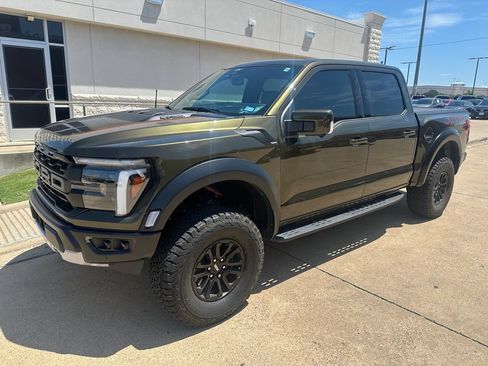Used 2025 Ford F150 Raptor AWD/4WD image 9
