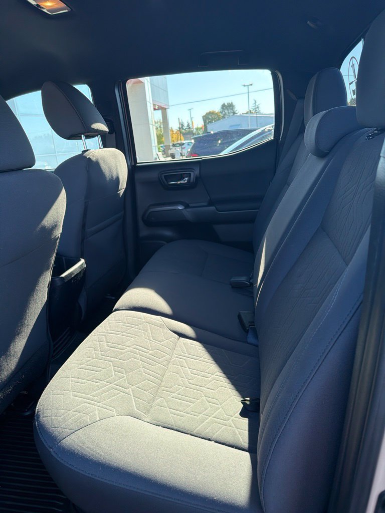 Certified 2019 Toyota Tacoma TRD Off-Road w/ Technology Package AWD/4WD image 10