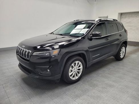 Used 2019 Jeep Cherokee Latitude w/ Popular Appearance Group image 2