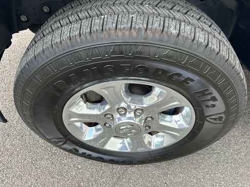 Certified 2026 RAM 2500 Big Horn AWD/4WD image 25
