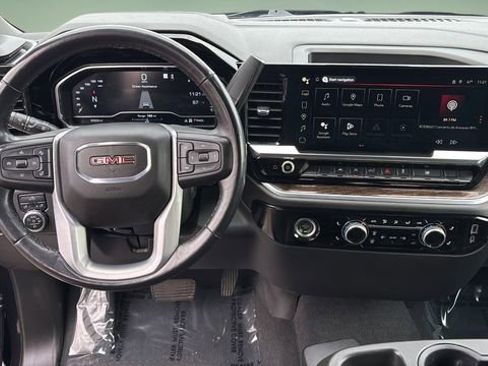 Used 2022 GMC Sierra 1500 Elevation w/ LPO, Elevation Black Package image 9