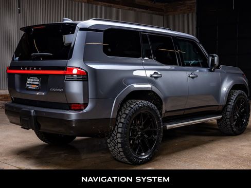 Used 2025 Lexus GX 550 w/ Cold Area Package image 10