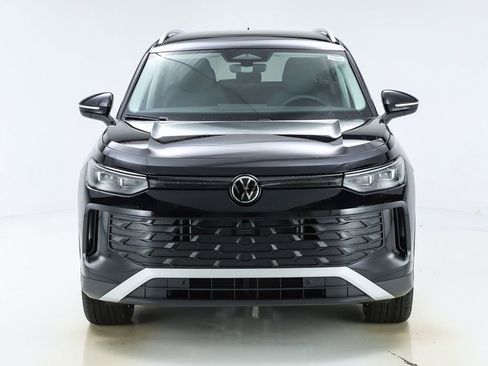 New 2026 Volkswagen Tiguan SE image 16