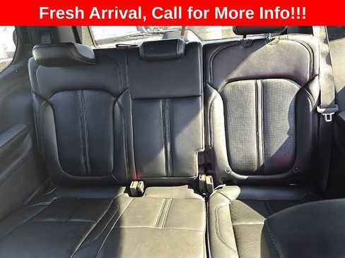 Used 2024 Jeep Wagoneer Series II AWD/4WD image 15