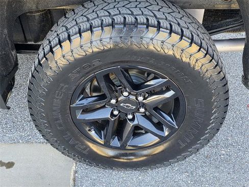 Used 2020 Chevrolet Silverado 1500 LT Trail Boss image 38