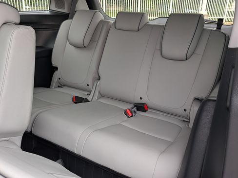 Certified 2024 Honda Odyssey Elite image 23