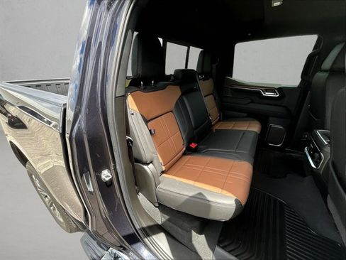 Certified 2024 Chevrolet Silverado 1500 High Country image 28