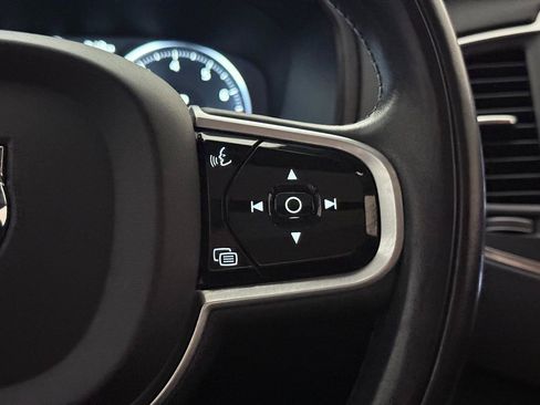 Used 2019 Volvo XC90 T6 Momentum w/ Advanced Package image 39