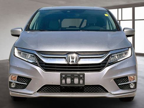 Used 2020 Honda Odyssey Touring image 2