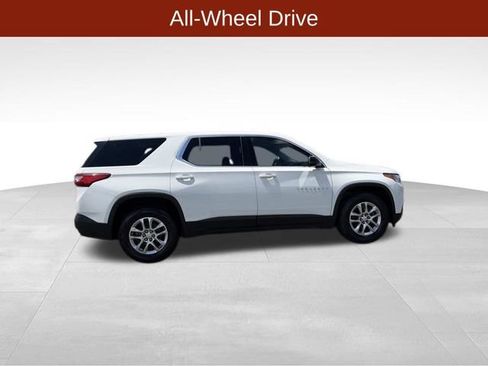 Used 2021 Chevrolet Traverse LS AWD/4WD image 8
